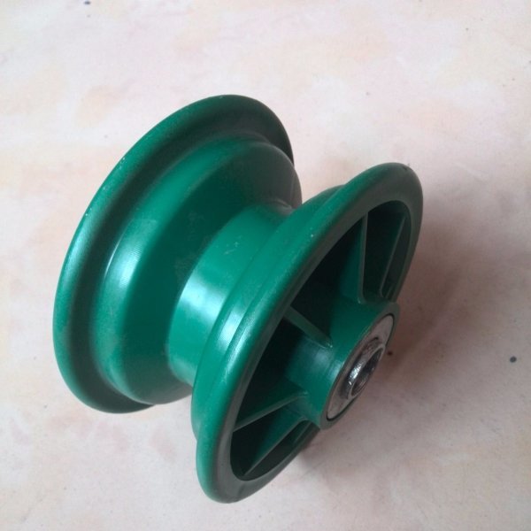 2.50-4/250-4 Plastic Rim for Wheelbarrow Wheel